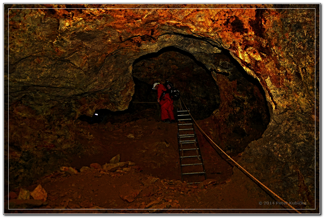Dubnik Opal Mine